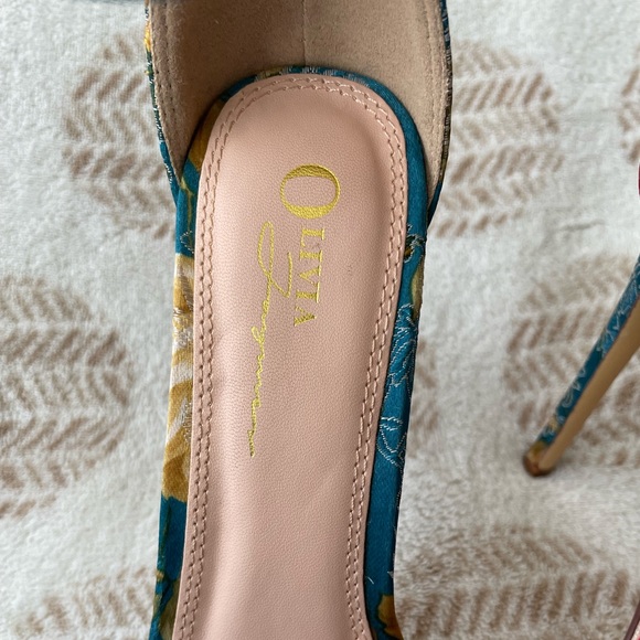 Olivia Jaymes Blue Floral Satin High Heel Size 8 - Picture 9 of 13